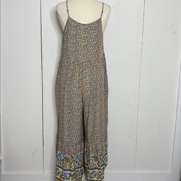 Natural Life Zoe floral rayon jumpsuit size large - Picture 7 of 11